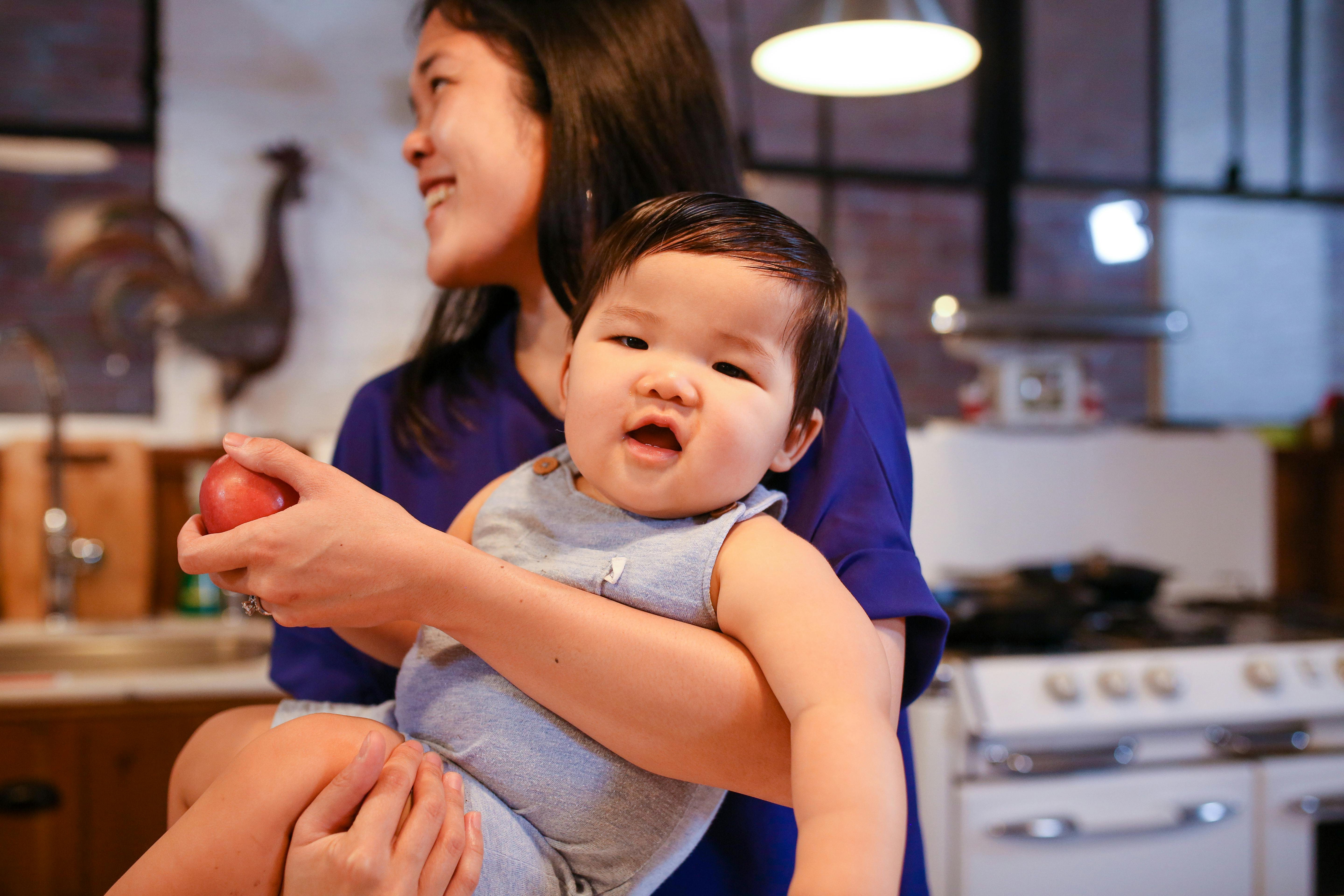 The Advantages of Hiring Professional Babysitting Services for Your Employees