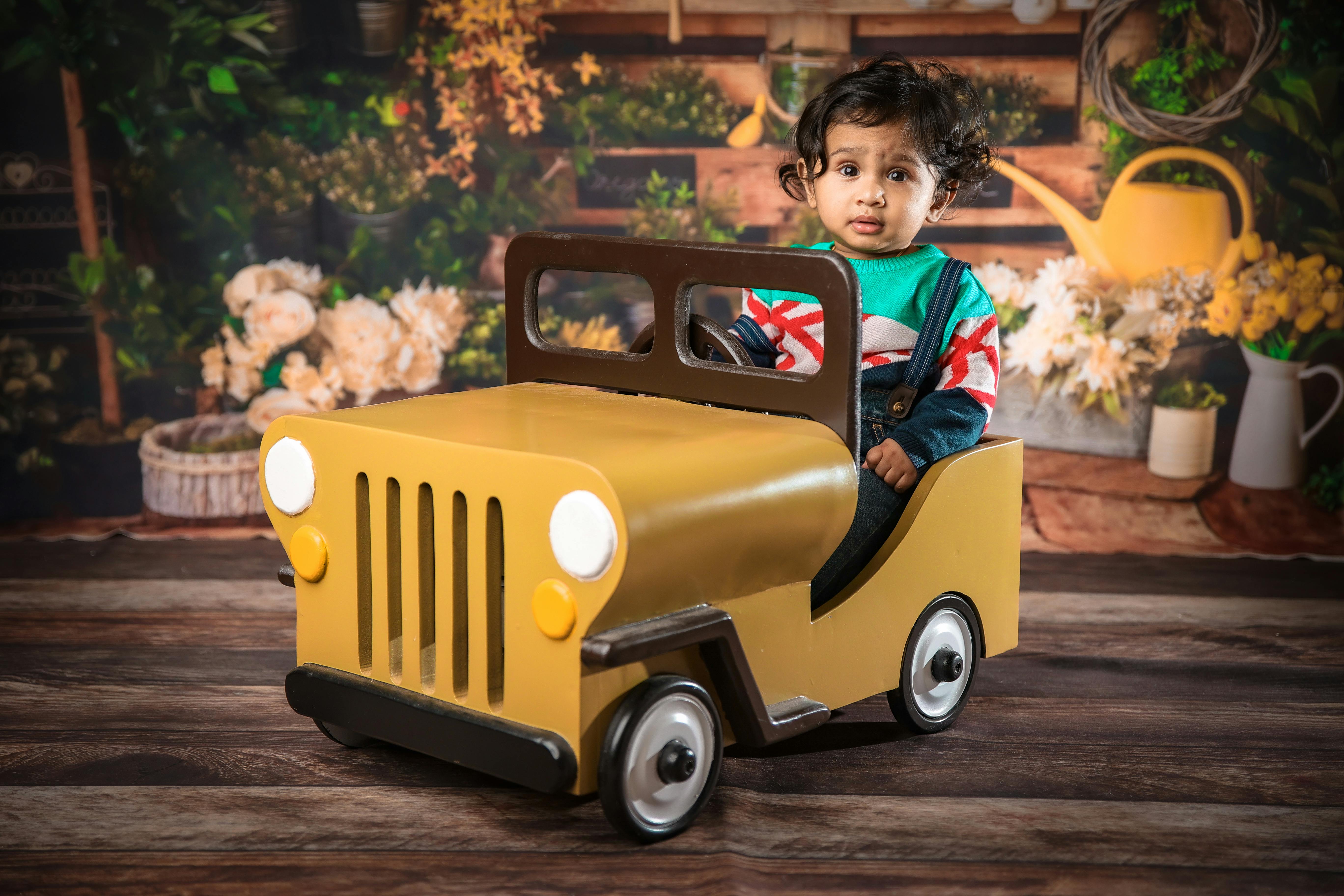 The Top 5 Benefits of Hiring a Professional Babysitting Service for Your Employees